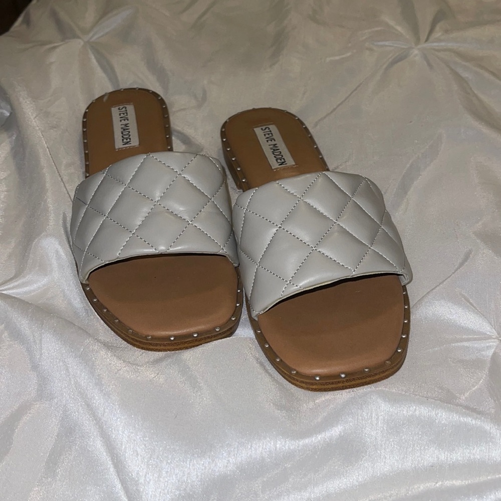 Steven madden slide sandals
